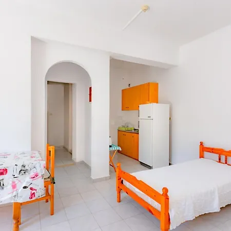 Irini Apartment *